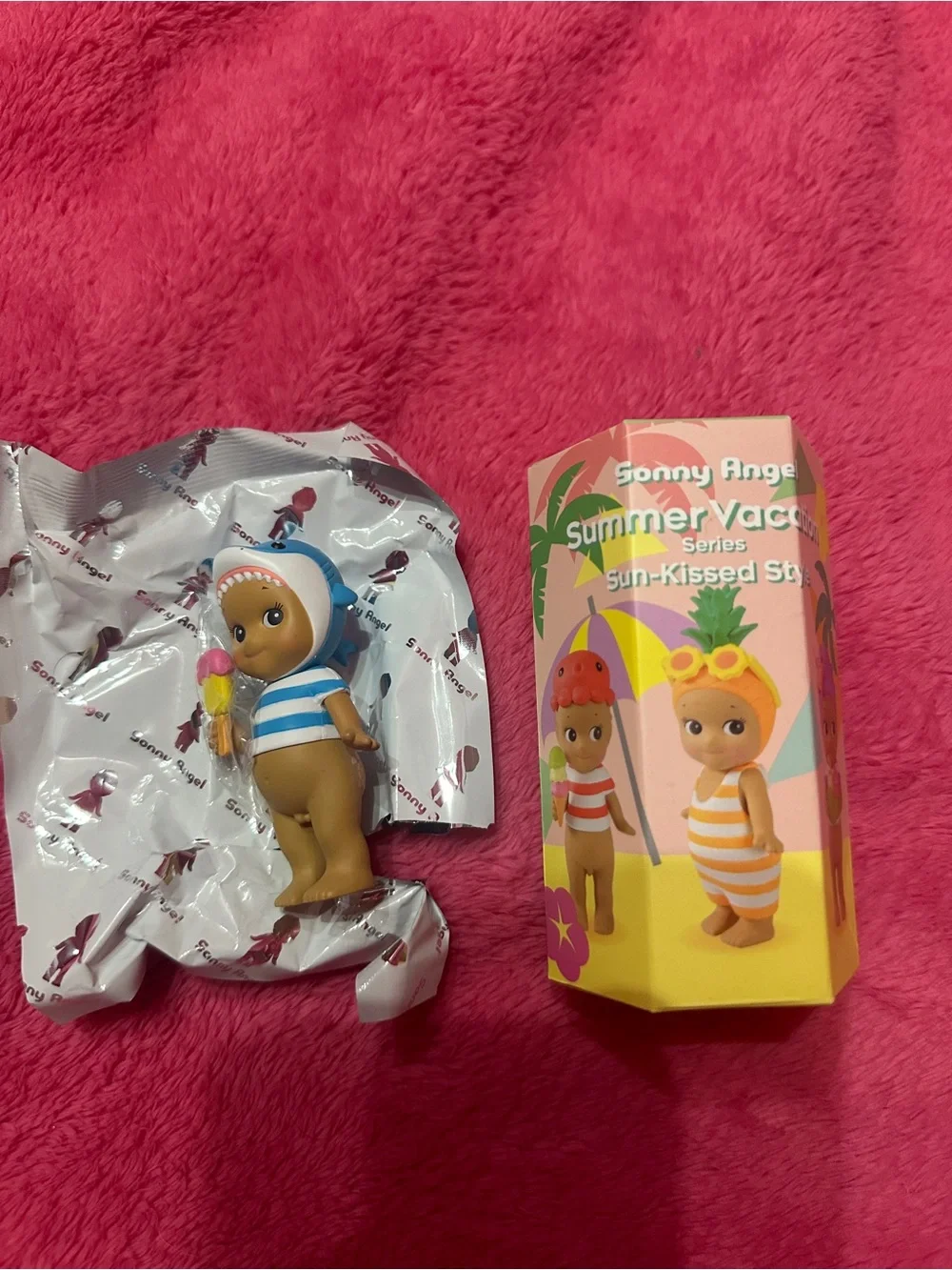 Sonny Angel Summer Vacation Shark